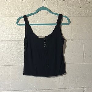 Black crop tank